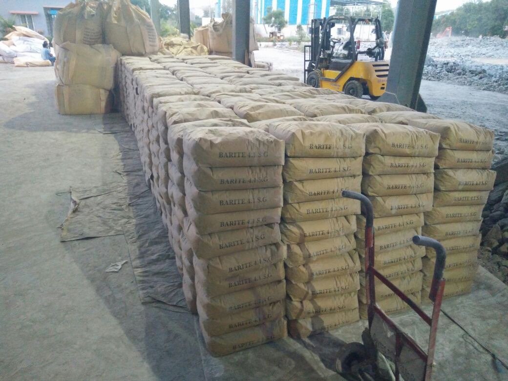 Baryte packed in industrial bags for bulk mineral supply